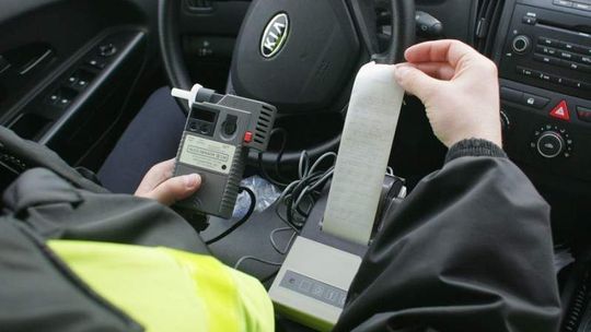 Kompletnie pijany kierowca busa wiózł pasażerów do Belgii