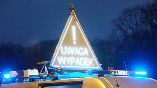 Kompletnie pijany leżał na przejściu dla pieszych w centrum Puław. Przejechał go bus