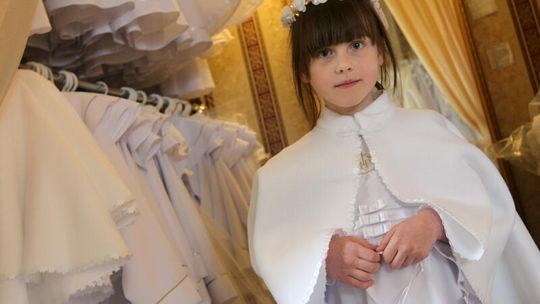 Komunia 2013: Stroje komunijne, prezenty, ostatnie chwile przed komunią