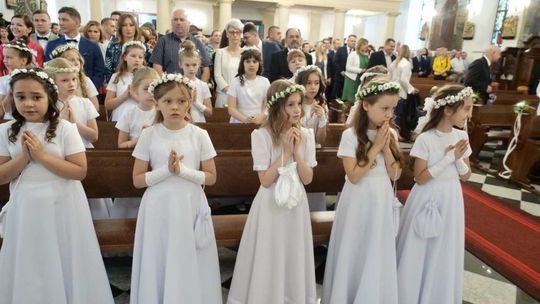 Komunia święta 2021. "Cała sytuacja zmienia się bardzo dynamicznie"