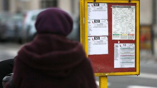 Komunikacja miejska: Chcesz wsiąść do autobusu? Podnieś rękę