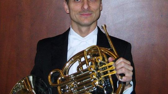 Koncert w filharmonii. Z udziałem waltorni