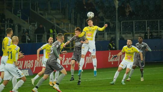 Konflikt w Motorze. Kibice kontra piłkarze