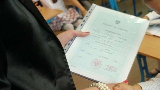 Koniec roku szkolnego! Po wakacjach uczniowie wrócą do zupełnie nowej szkoły