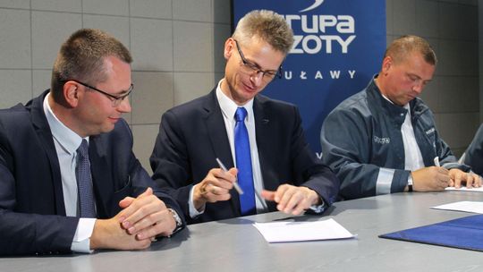 Koniec sporu w Azotach, jest porozumienie. Podwyżki ma dostać 1850 osób