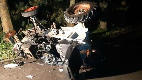 Konkubent przewrócił traktor. Konkubina kompletnie pijana