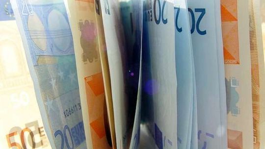 Konkursy na dotacje z UE wstrzymane. "System szwankuje już od kilku miesięcy"