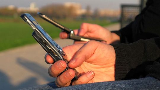 Konopnica ostrzega. SMS-em czyli nowa usługa gminy