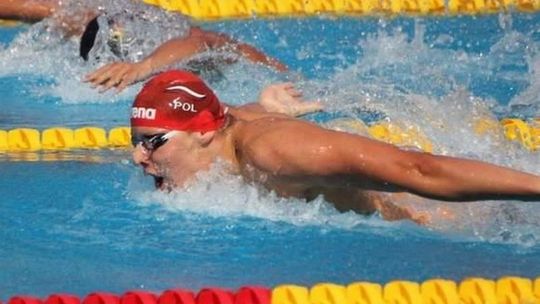 Konrad Czerniak awansował do półfinału na 100 m stylem motylkowym podczas MŚ w Turcji