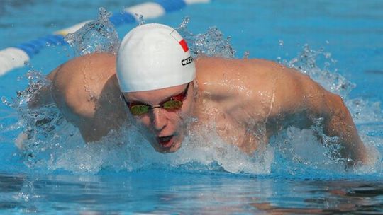 Konrad Czerniak trzeci na 100 m delfinem podczas zawodów Pucharu Świata w Chinach