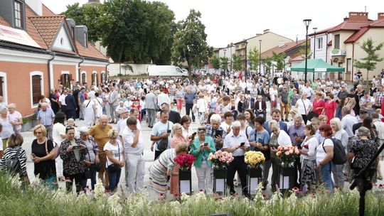 Końskowola bawi się na Święcie Róż. Polonez i wystawa