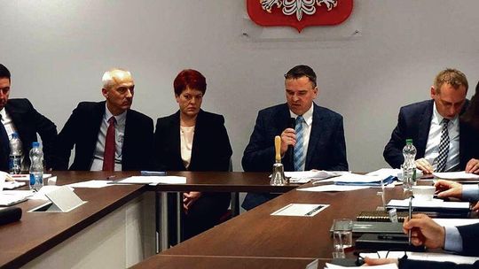 Końskowola: "Z projektu budżetu przedłożonego przez wójta zostały tylko wióry"