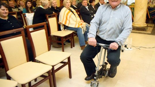 Konstruktor nagrodzony. Zbuduje rower na kwadratowych kołach