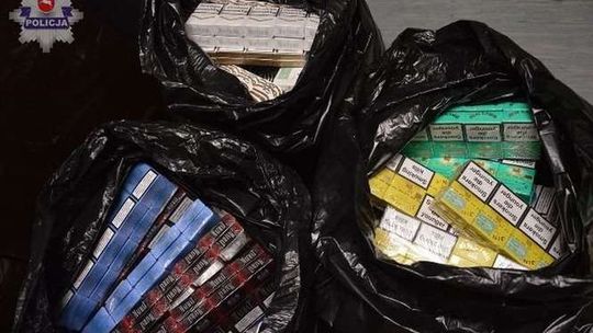 Kontrabanda w gminie Goraj. Nielegalne papierosy miała 47-latka