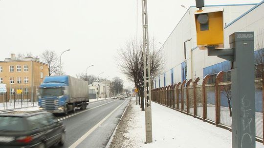 Kontrola fotoradarem w masztach. Straż może, ale nie chce 