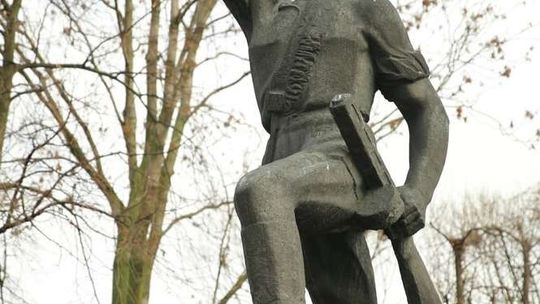 Kontrowersje wokół Pomnika Partyzanta w Kraśniku