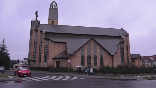 Kontrowersyjna wypowiedź księdza o szczepionkach na Covid-19. "Przepraszam za tę niejednoznaczność"