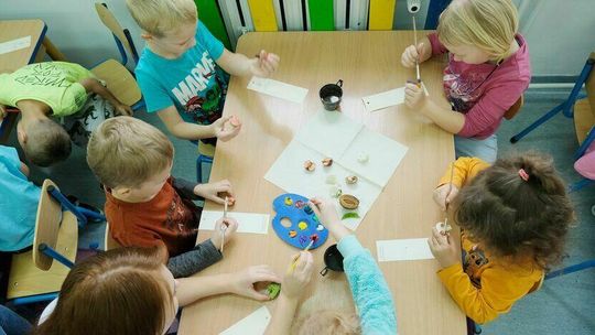 Kontrowersyjna „wyprawka” w przedszkolu. Kuratorium: To niezgodne z prawem 