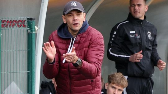 Kontrowersyjny karny, trzy kontuzje i porażka Świdniczanki z Wisłą II Kraków