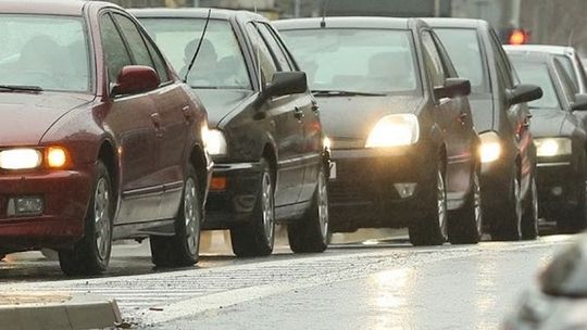 Korki z ulicy Diamentowej w Lublinie szybko nie znikną. Urzędnicy się tłumaczą