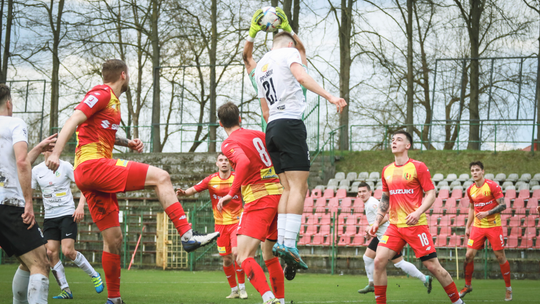 Korona II Kielce – Podlasie Biała Podlaska 1:2. Posiłki z ekstraklasy? Żaden problem