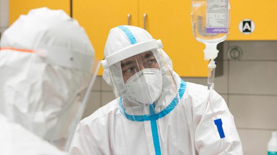 Koronawirus 12 marca. Ponad 11 tys. przypadków w Polsce. Zmarło 127 osób