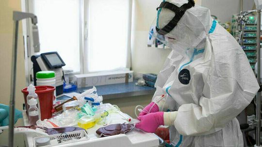 Koronawirus. 25 marca 2022. Bardzo mało nowych przypadków