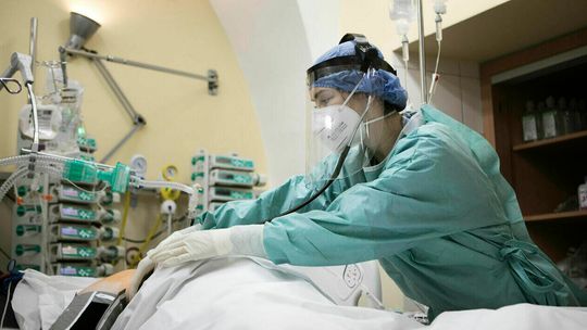 Koronawirus 5 marca. Niemal 13 tys. zakażeń w Polsce. Zmarło 199 chorych