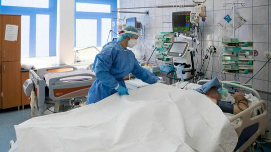 Koronawirus 5 stycznia. Ponad 17 tys. zakażeń w Polsce. Zmarło 632 chorych