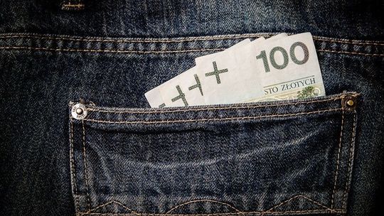 Koronawirus: Dziś pierwsze "postojowe" trafi na konta przedsiębiorców