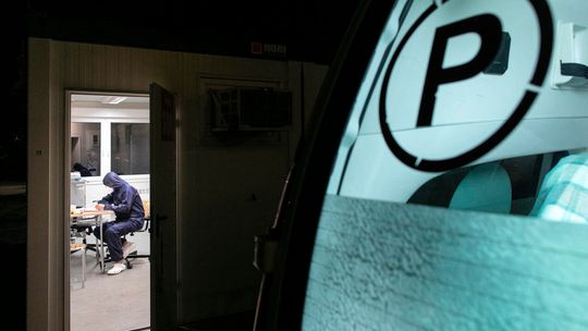 Koronawirus: Inspekcja Pracy zapowiada wzmożone kontrole w "żółtych" i "czerwonych" powiatach