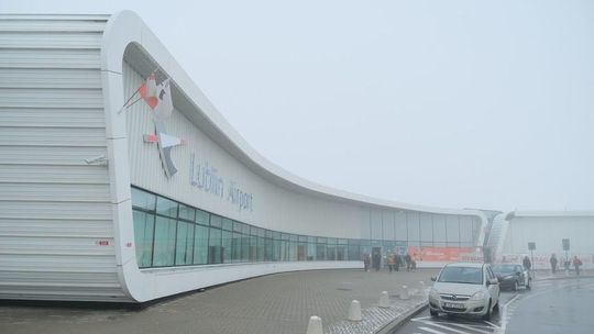 Koronawirus: Linie lotnicze odwołują loty. Sprawdź, czy twój lot jest na liście