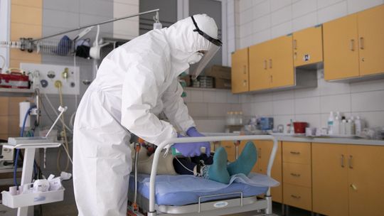 Koronawirus Lubelskie: Dzień świąteczny i dwukrotny spadek liczby zakażeń