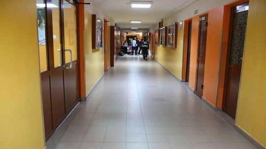 Koronawirus. Minister edukacji: „młodzi ludzie nie są takim przekaźnikiem choroby, jak dorośli”