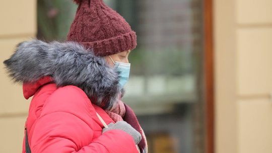 Koronawirus. Obostrzenia zostają do lutego