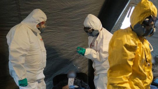 Koronawirus: Ponad 900 zakażonych osób w Polsce. Potwierdzono nowe przypadki