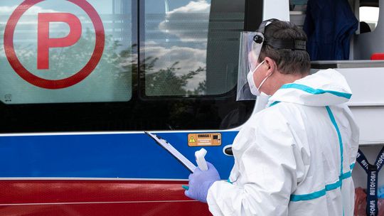 Koronawirus. Raport z 15 września: 605 nowych przypadków zakażenia