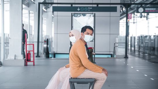 Koronawirus stale mutuje. Co trzeba wiedzieć o jego wariantach