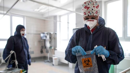 Koronawirus. „System ochrony zdrowia może wytrzymać maksymalnie miesiąc”