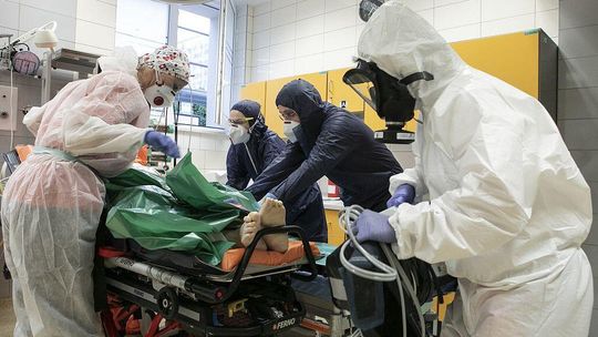 Koronawirus w Polsce. Jeszcze więcej dziennych zakażeń. Raport Ministerstwa Zdrowia