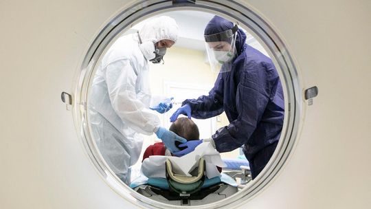 Koronawirus. W poniedziałek mniej zachorowań, ale lubelskie na 4. miejscu w kraju