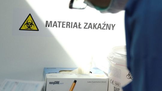 Koronawirus w szpitalu w Poniatowej. Pacjent i pielęgniarka z dodatnimi wynikami