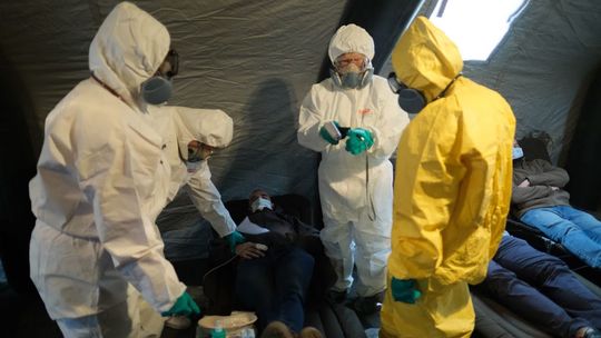 Koronawirus: Wycieczki szkolne mają zostać odwołane. W Lubelskiem szykują miejsca zbiorowej kwarantanny