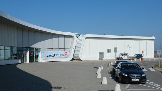 Koronawirus zamyka lubelskie lotnisko. Do odwołania lub do "w razie potrzeby"