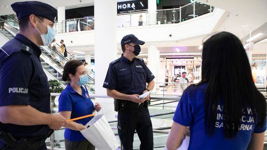 Koronawirus. Zasłanianie ust i nosa będzie obowiązkowe dla każdego. Choroba już nie będzie wymówką