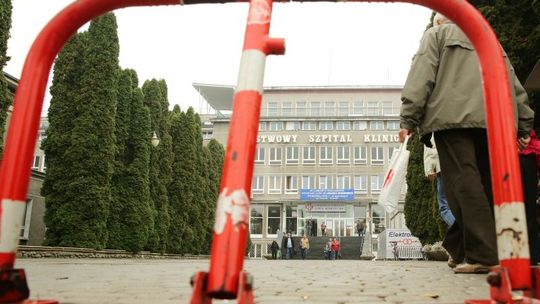 Korupcja w szpitalu? Tajne konto w Szwajcarii i bilety na Claptona
