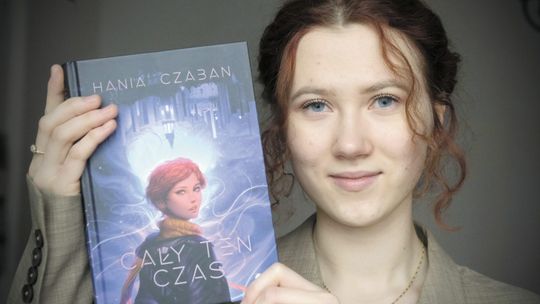 Korzyści ze zdalnej edukacji? Można napisać książkę tak jak licealistka z Lublina