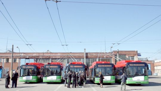 Kościół, MPK i uczelnia wzięły unijne pieniądze. Muszą się tłumaczyć