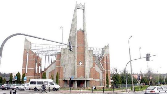 Kościół w Kraśniku bez pieniędzy na dach. Jest ostateczna decyzja RIO