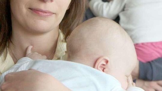 Kosiniakowe, czyli dodatkowe pieniądze na dziecko. Komu przysługuje?